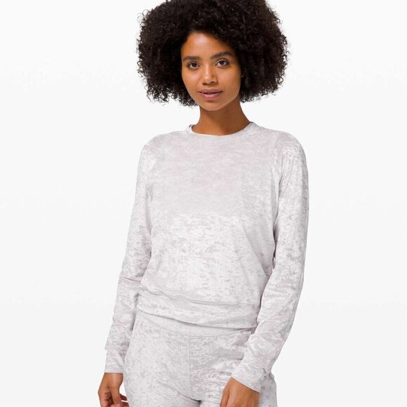 Lululemon | Down Crew *Crushed Velvet Size 6 (check measurements) - Picture 1 of 8